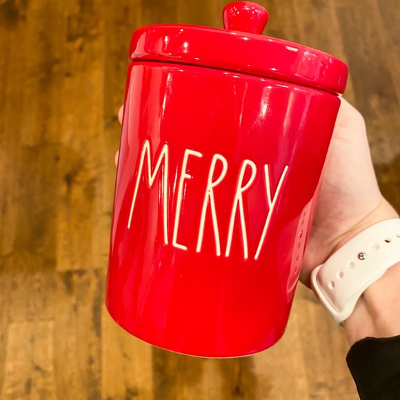 Rae Dunn MERRY Jar w Lid